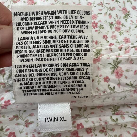 Laura Ashley Twin XL Fitted Sheet & Flat Sheet Set Pink Floral Print 100% Cotton - Picture 8 of 9